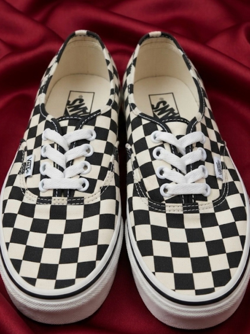 Adult Unisex Vans Checkerboard Lace-Up Canvas Shoes - Black/White